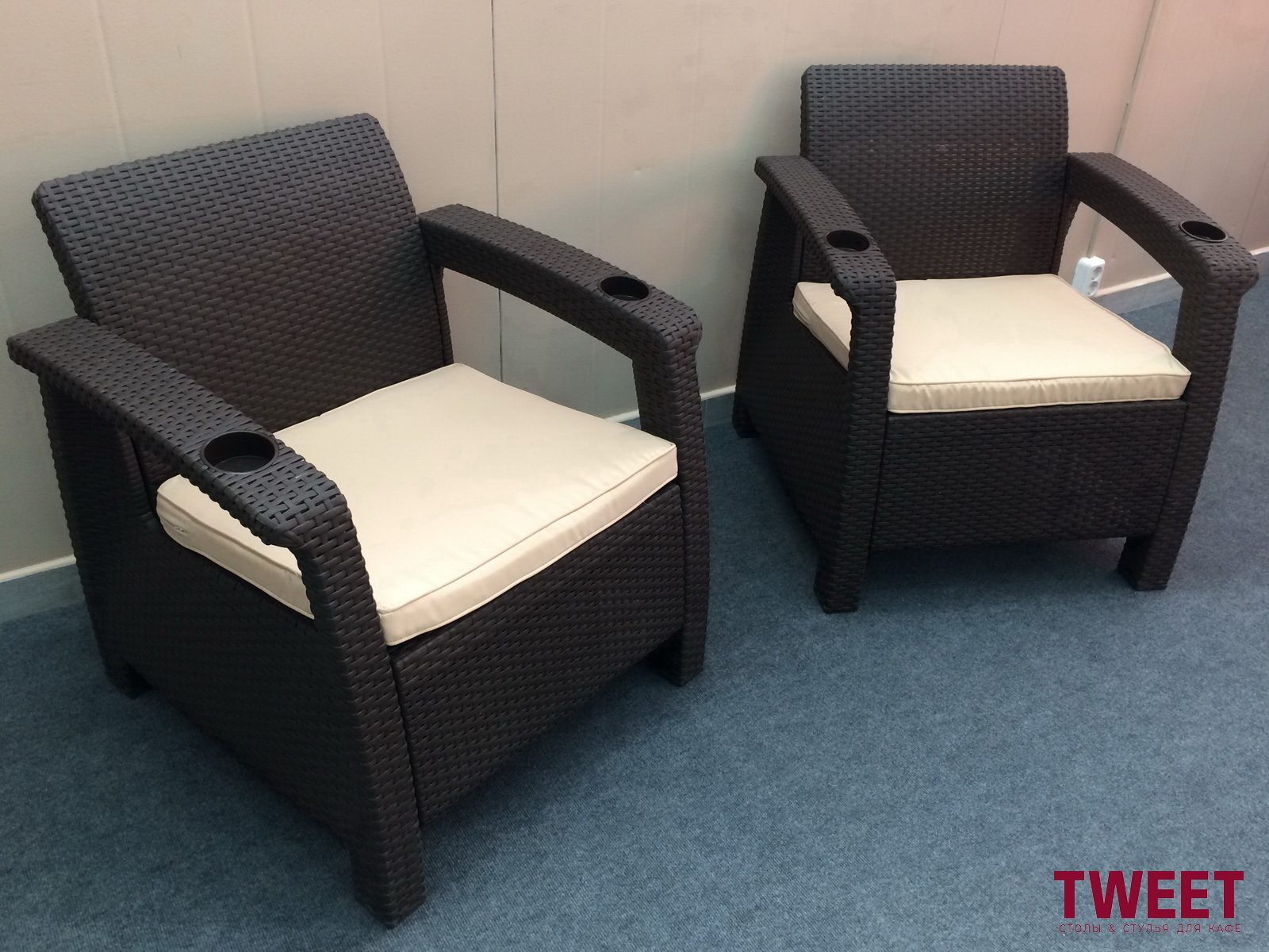 ������ TWEET Single Seat ������������� ������ (���� - �����)